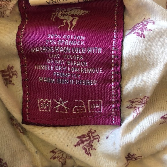 Vigoss Distressed Denim Capri - Picture 11 of 13